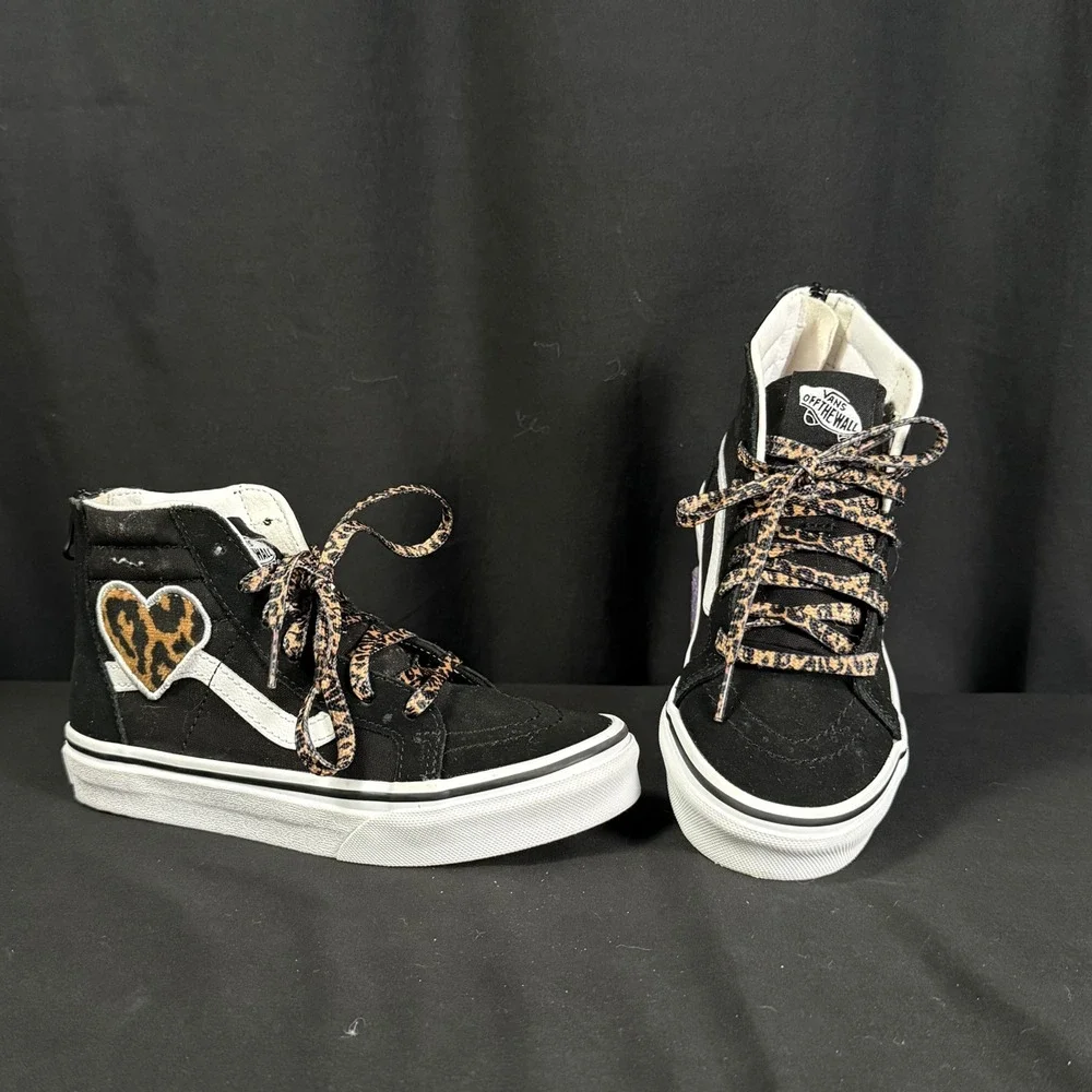 Vans Sk8-Hi Leopard Heart High Top Zip Sneakers Suede Black Youth 1.5 721356